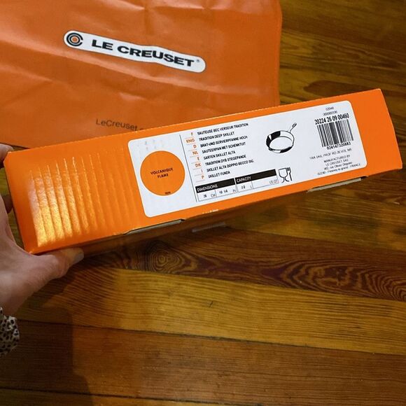 Le Creuset Tote Bag and Box - Picture 4 of 10